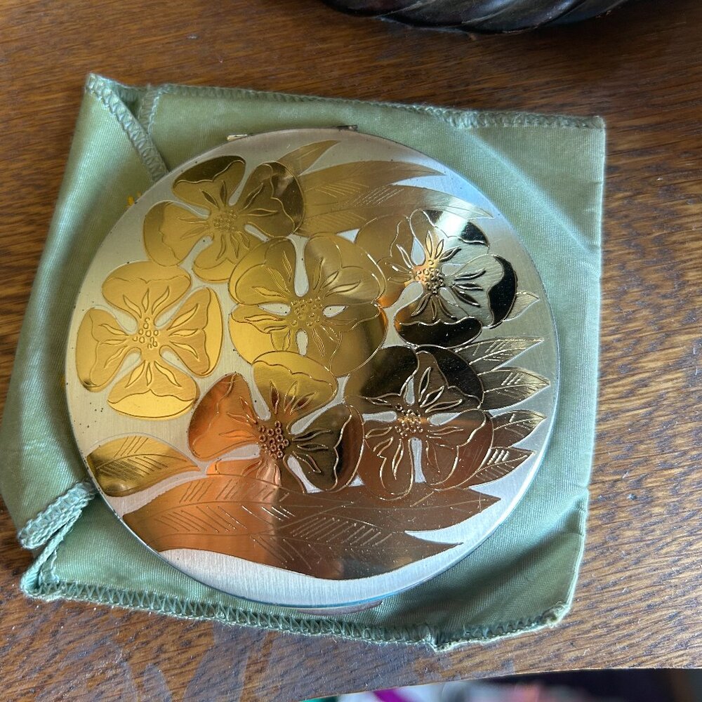 Elgin American Gold Compact